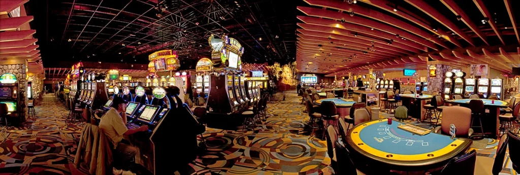 Kewadin casino Christmas